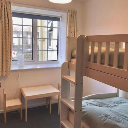 Great Price, Lovely Comfy Flat.2 Mins From The Sea 라임레지스 외부 사진
