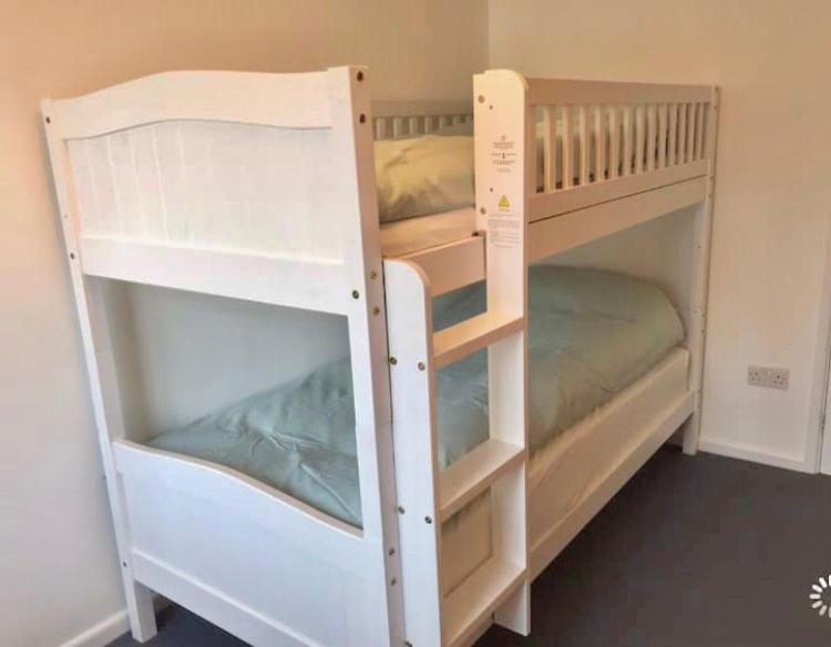 Great Price, Lovely Comfy Flat.2 Mins From The Sea 라임레지스 외부 사진